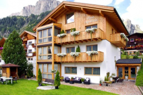 Apartments Chalet Ciufdlton